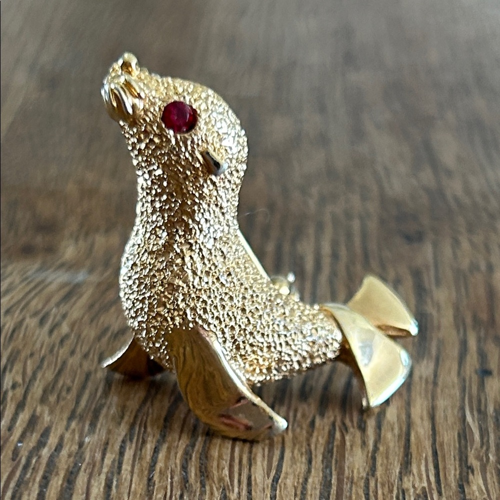 Vintage Goldtone Seal Rhinestone Brooch with Red Gem